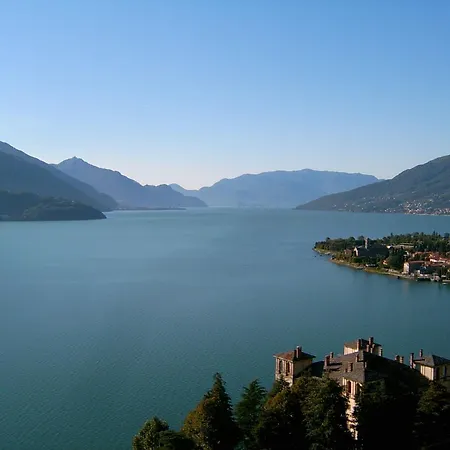 Lakeside Apartman *